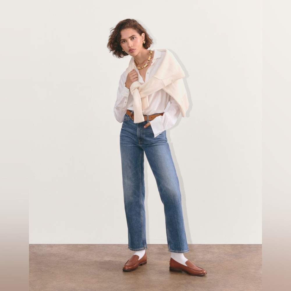 Everlane “The High Rise Straight Jean” - Medium Blue Denim - Size 27